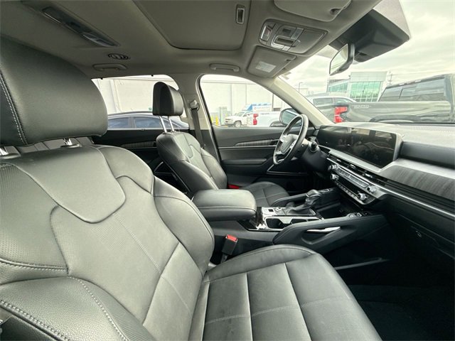 Used 2023 Kia Telluride EX image 12