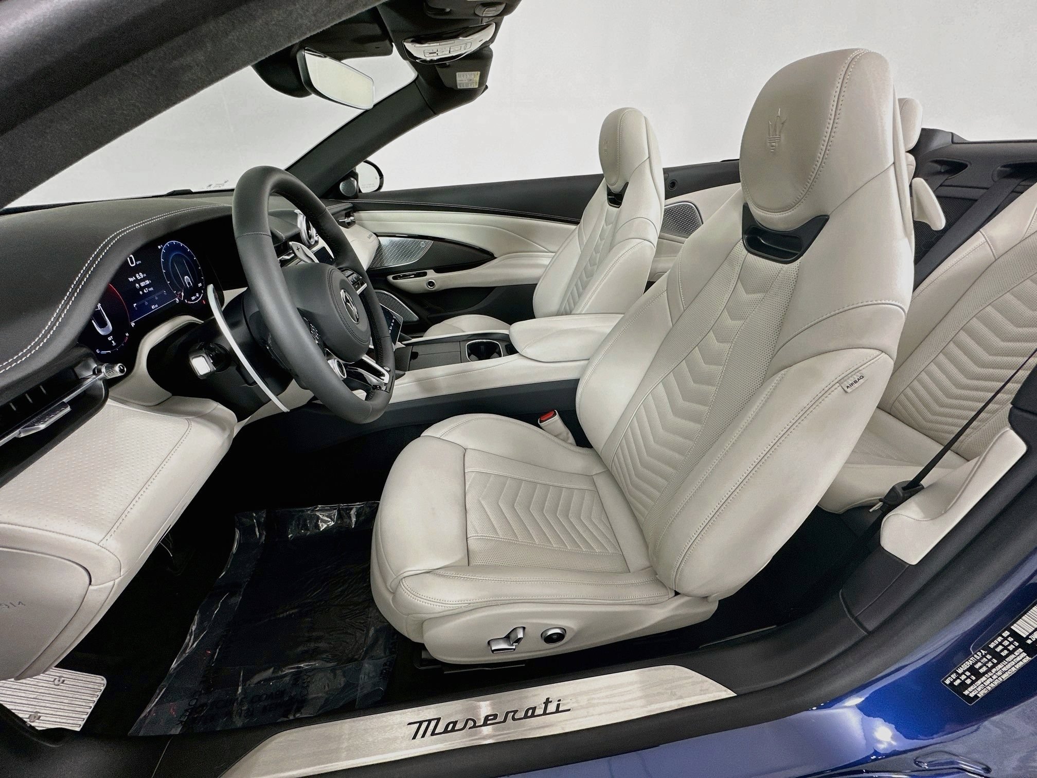 New 2026 Maserati GranCabrio Modena AWD/4WD image 19