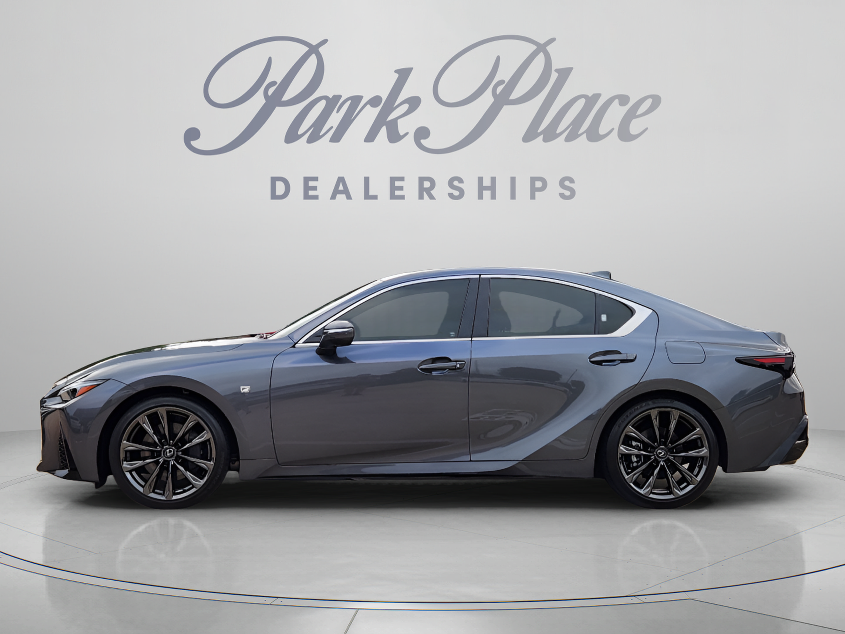 Used 2024 Lexus IS 350 F Sport RWD image 2