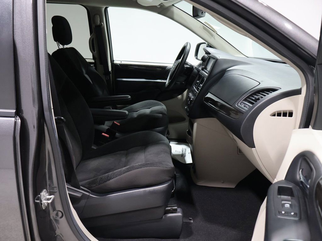 Certified 2020 Dodge Grand Caravan SE w/ UConnect Hands-Free Group image 23