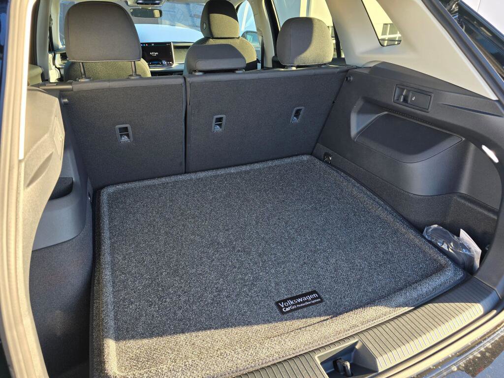 New 2026 Volkswagen Tiguan S AWD/4WD image 17
