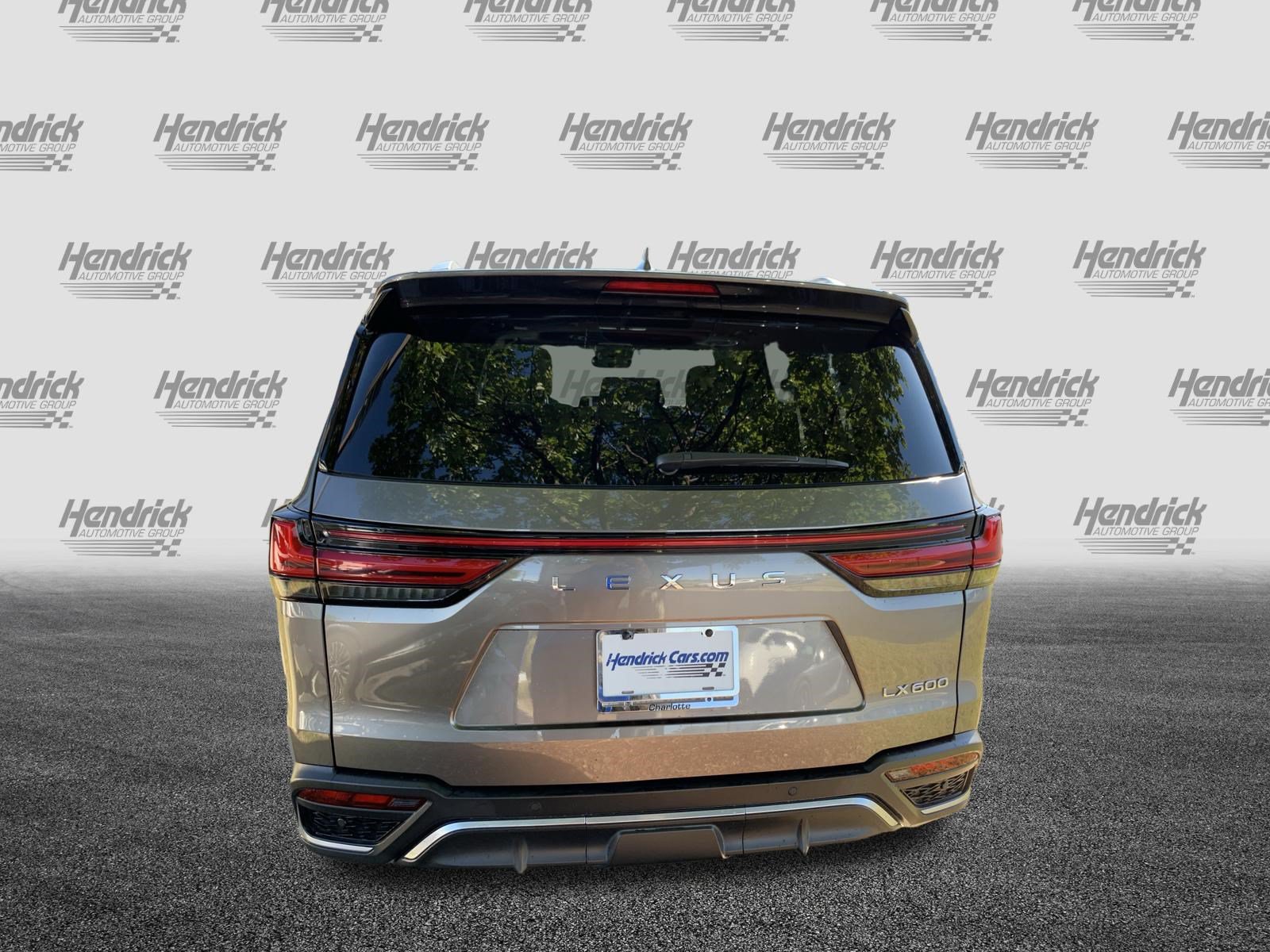 Used 2022 Lexus LX 600 F Sport w/ Accessory Package (Z1) AWD/4WD image 9