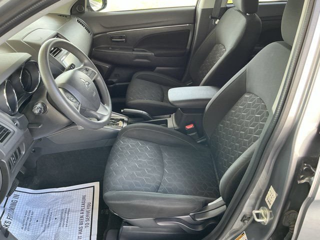 Used 2024 Mitsubishi Outlander Sport ES AWD/4WD image 14