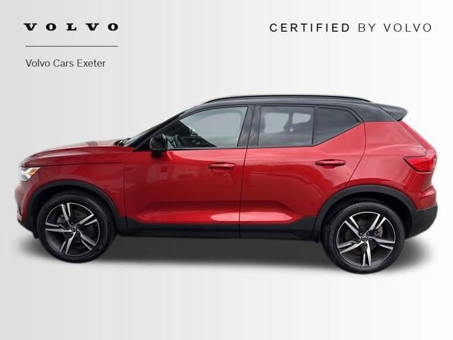Certified 2022 Volvo XC40 T5 R-Design w/ Advanced Package image 4