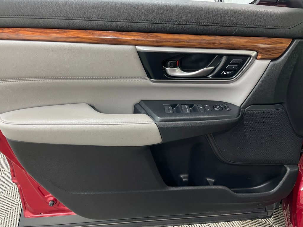 Used 2022 Honda CR-V Touring image 27