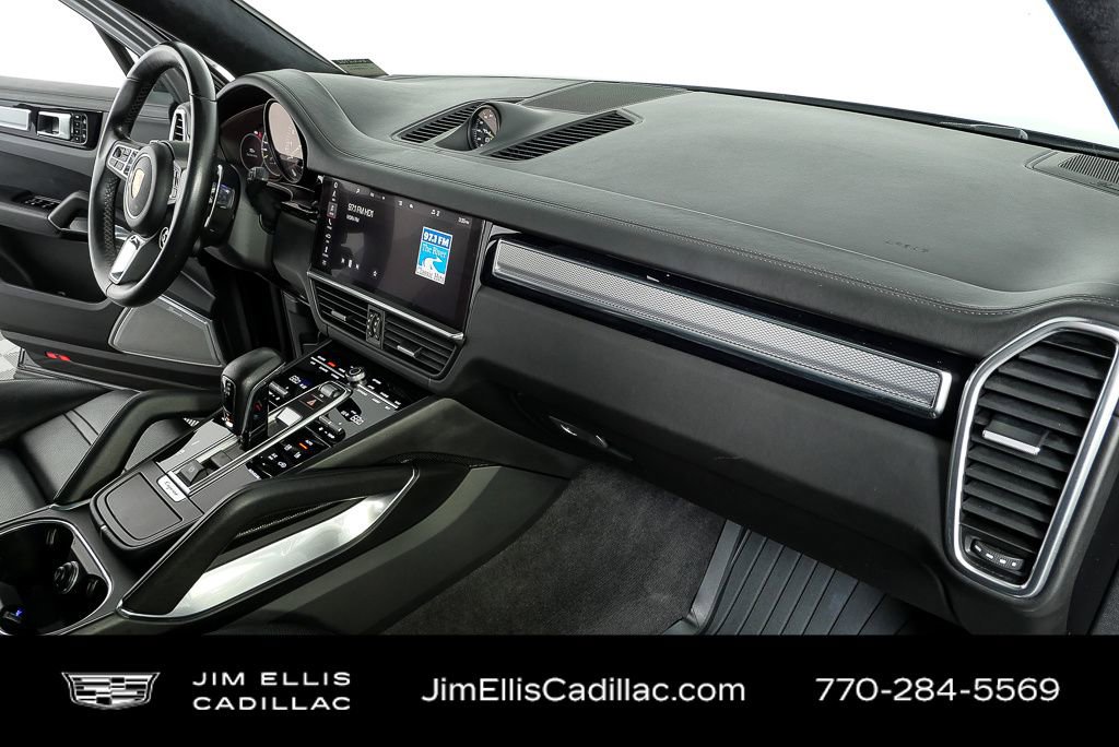 Used 2021 Porsche Cayenne Turbo S w/ Premium Package Plus image 27