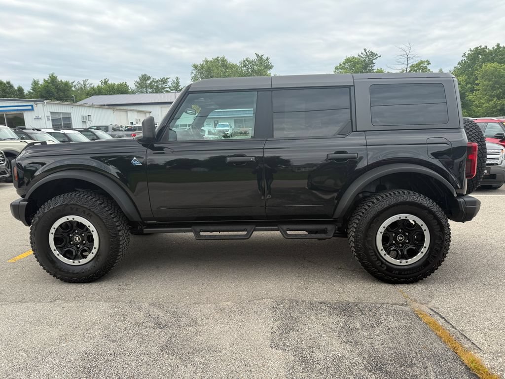 Used 2023 Ford Bronco Black Diamond w/ Sasquatch Package AWD/4WD image 8