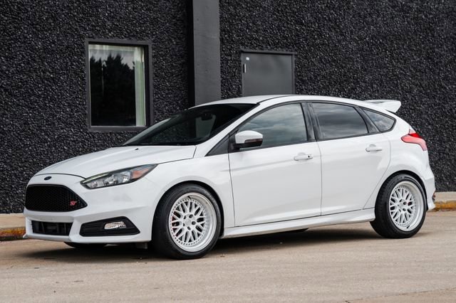 Used 2016 Ford Focus ST image 55