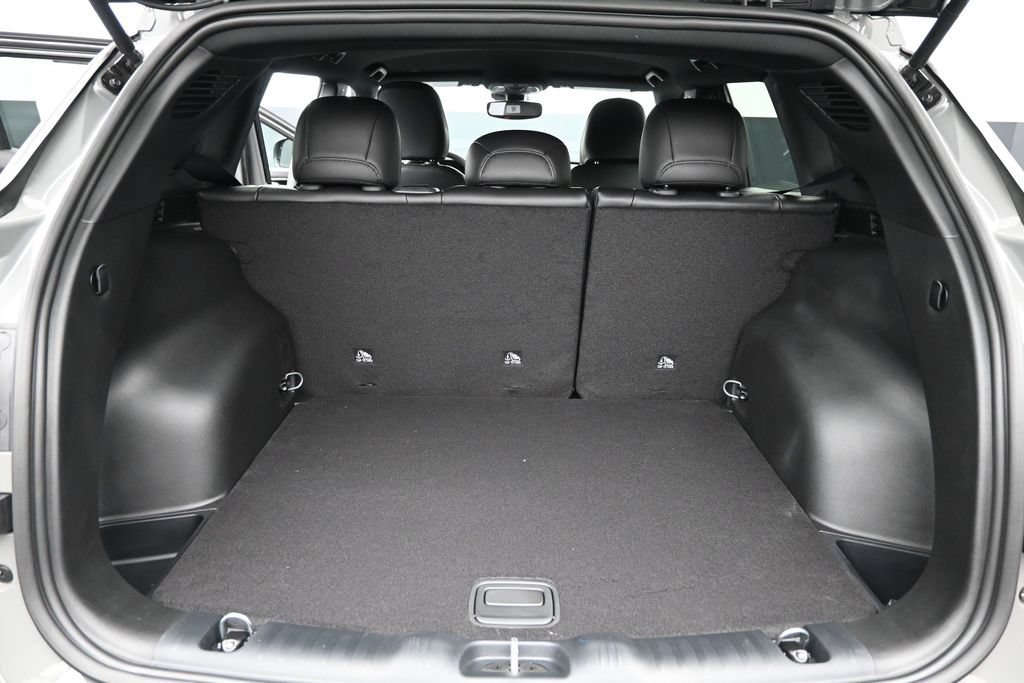 New 2026 Jeep Compass Latitude AWD/4WD image 25