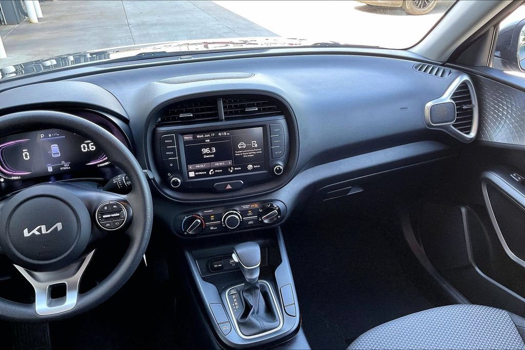 Used 2024 Kia Soul LX w/ Option Group 015 FWD image 6