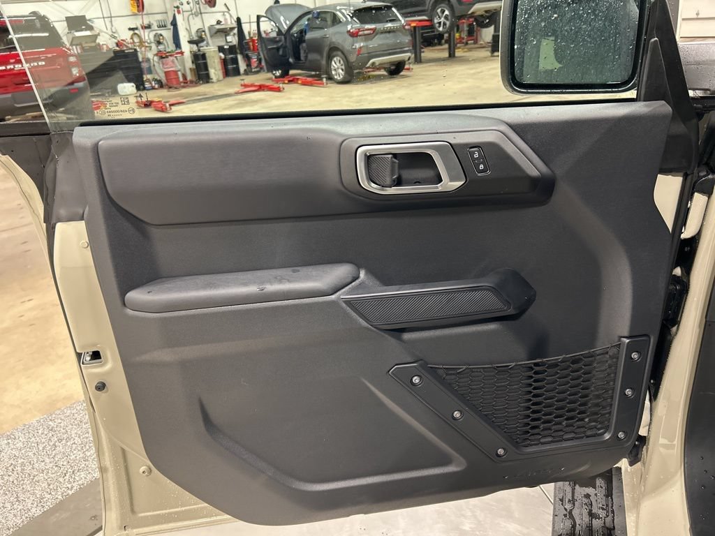 New 2026 Ford Bronco Outer Banks AWD/4WD image 14