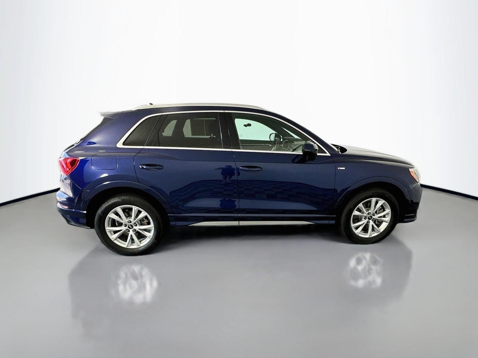 Used 2021 Audi Q3 2.0T Premium AWD/4WD image 8