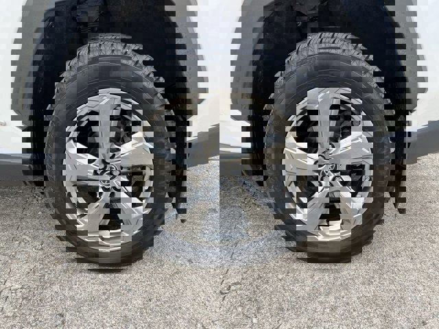 Used 2019 Toyota RAV4 Limited image 33