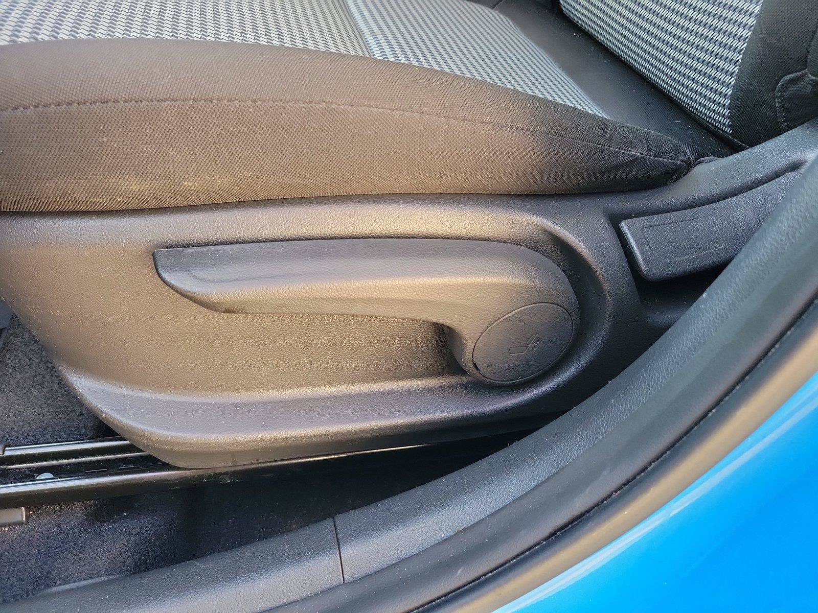 Used 2018 Hyundai Kona SEL FWD image 16