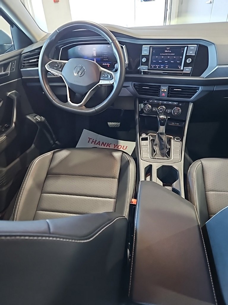 Used 2024 Volkswagen Jetta SE image 22