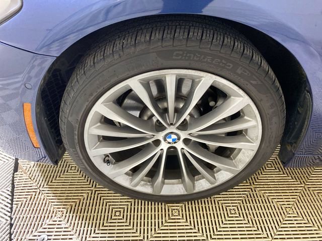 Used 2021 BMW 530i xDrive w/ Premium Package image 22