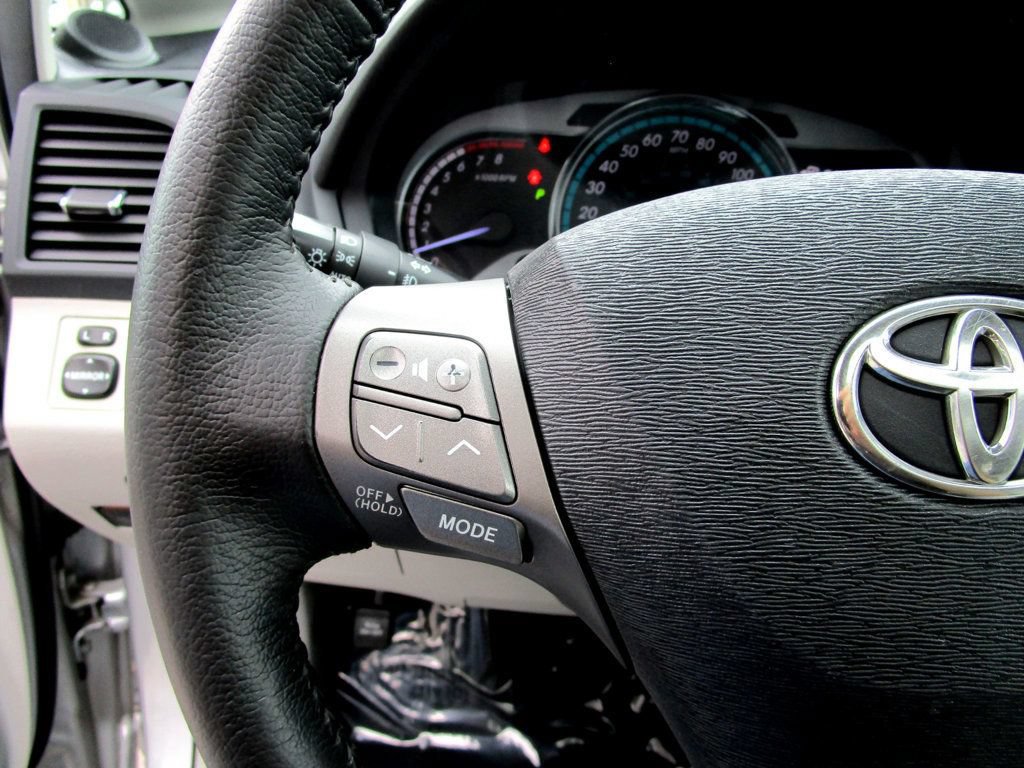 Used 2012 Toyota Venza Limited w/ Tow Pkg AWD/4WD image 18