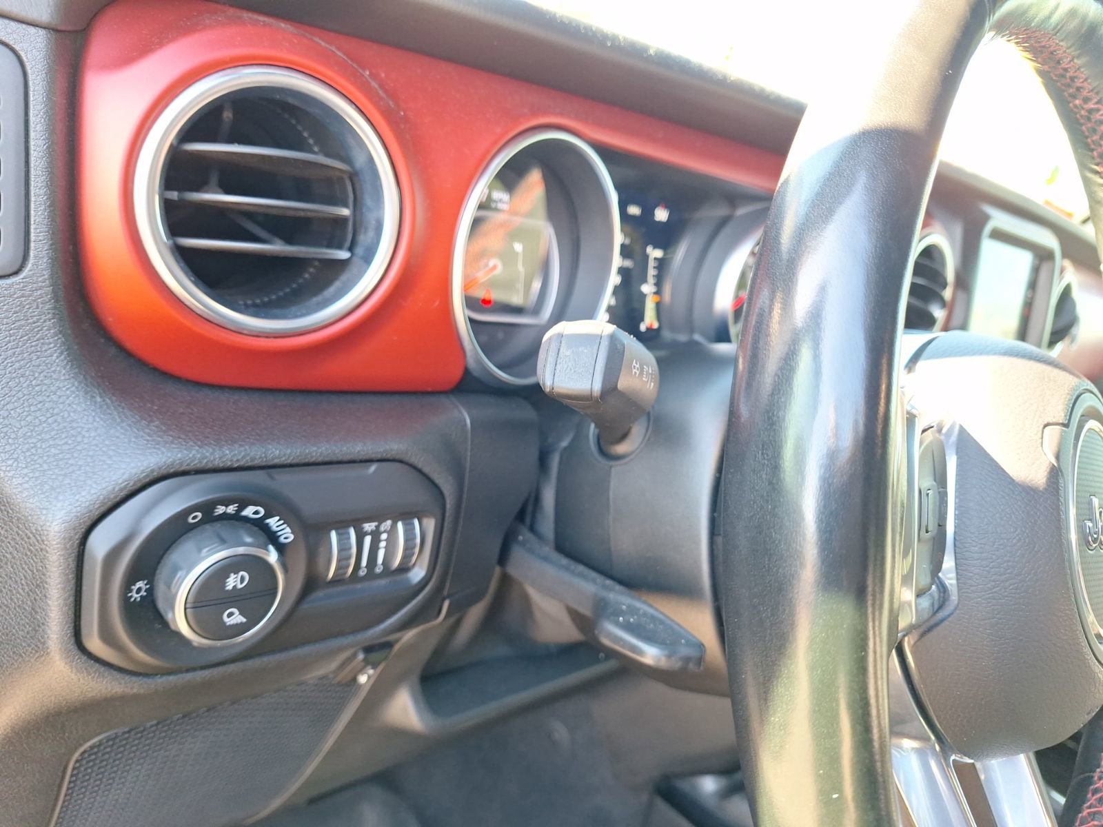 Used 2021 Jeep Gladiator Rubicon image 19