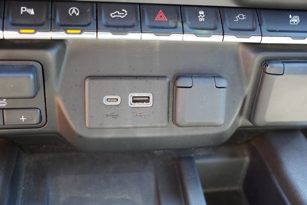 Certified 2019 Chevrolet Silverado 1500 LTZ w/ LTZ Premium Package AWD/4WD image 34