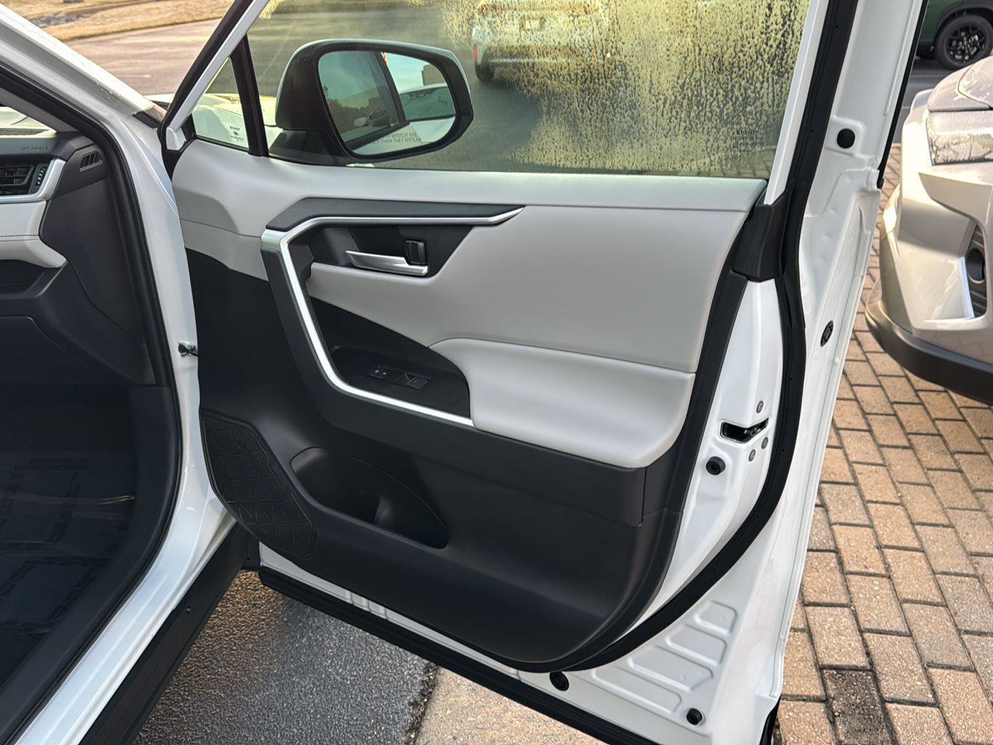 Certified 2025 Toyota RAV4 XLE Premium image 12