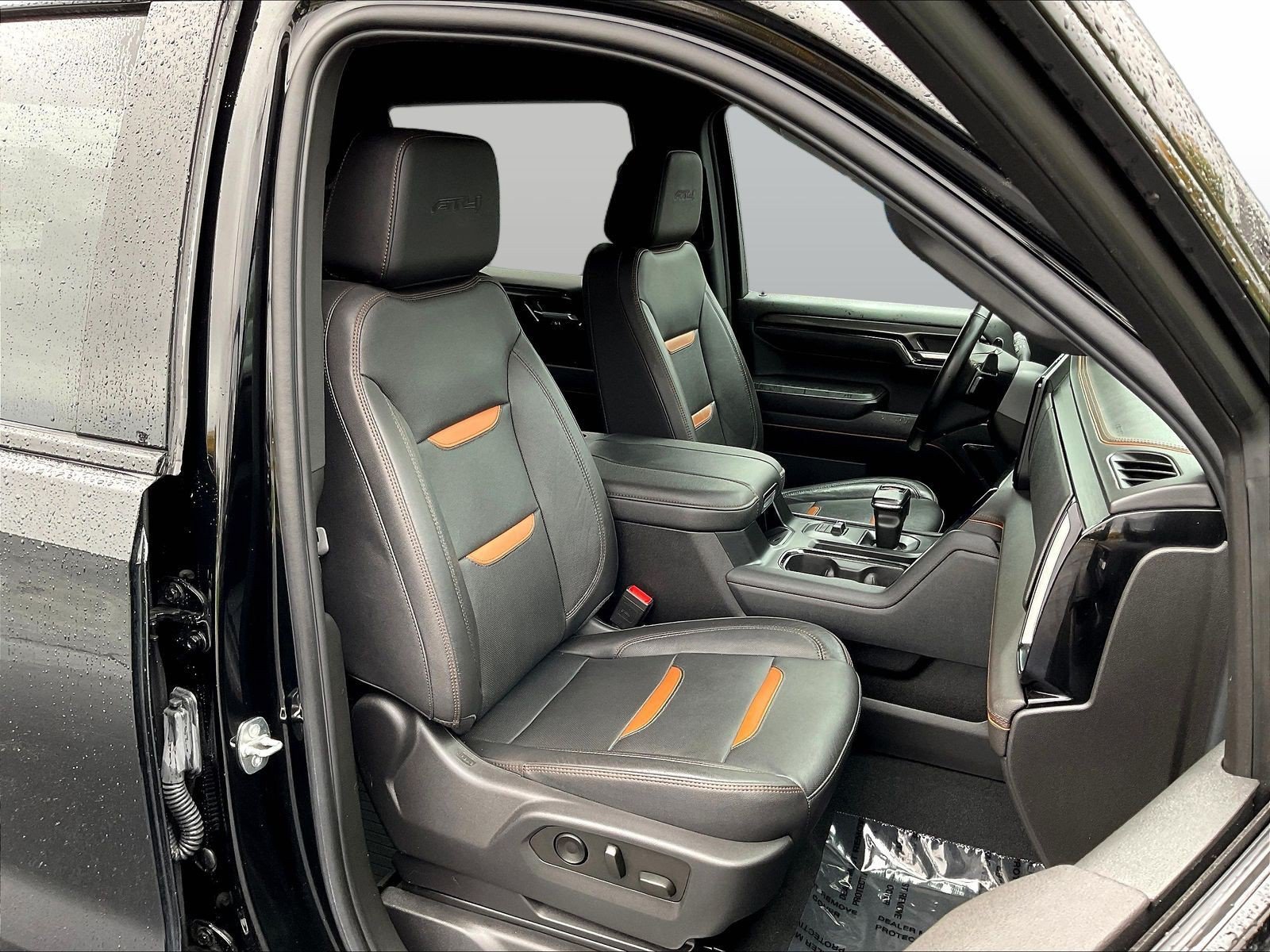 Used 2023 GMC Sierra 1500 AT4 w/ Technology Package AWD/4WD image 32
