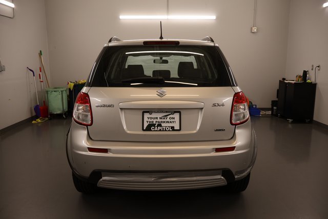 Used 2008 Suzuki SX4 AWD Hatchback image 5