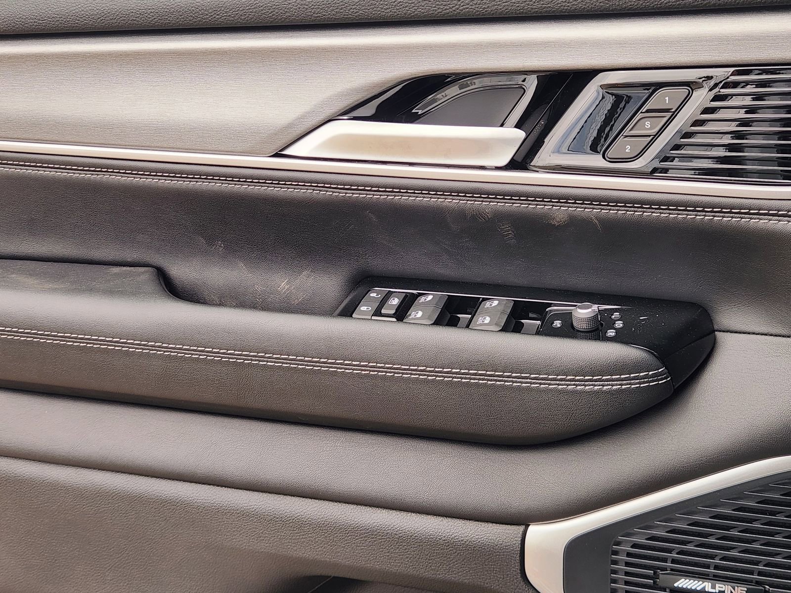 New 2026 Jeep Grand Wagoneer 4WD image 18
