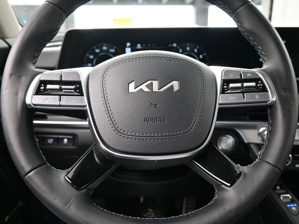 Used 2024 Kia Telluride SX image 33