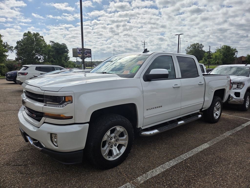 Used 2018 Chevrolet Silverado 1500 LT w/ All Star Edition AWD/4WD image 5