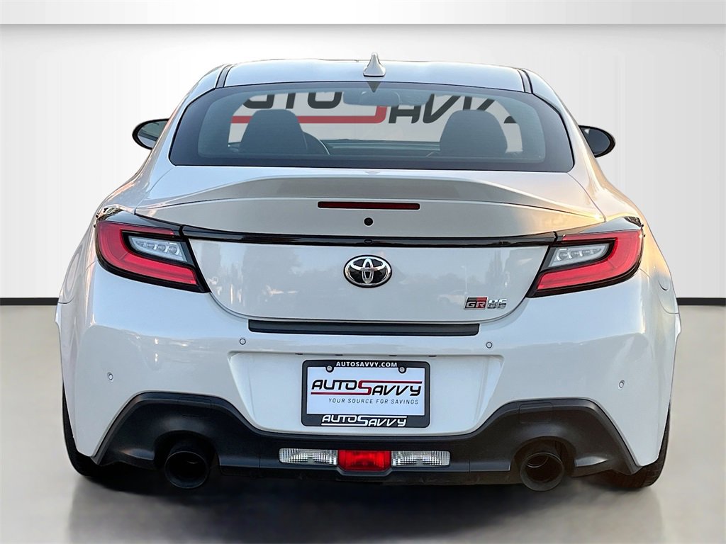 Used 2023 Toyota GR86 Premium w/ ALL Weather Mat Package (TMS) image 6