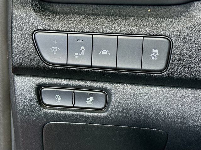 Used 2022 Kia Niro EX FWD image 11