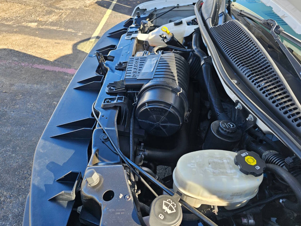 Used 2015 Chevrolet Express 2500 Extended RWD image 38