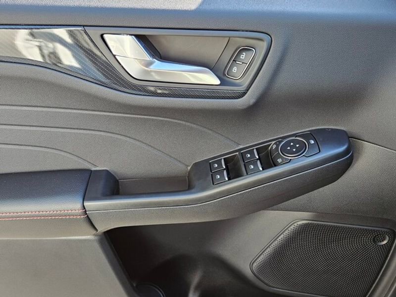 New 2026 Ford Escape ST-Line image 32