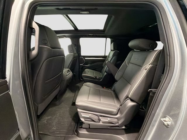 New 2026 Cadillac Escalade ESV Luxury w/ LPO, Floor Liner Package AWD/4WD image 23