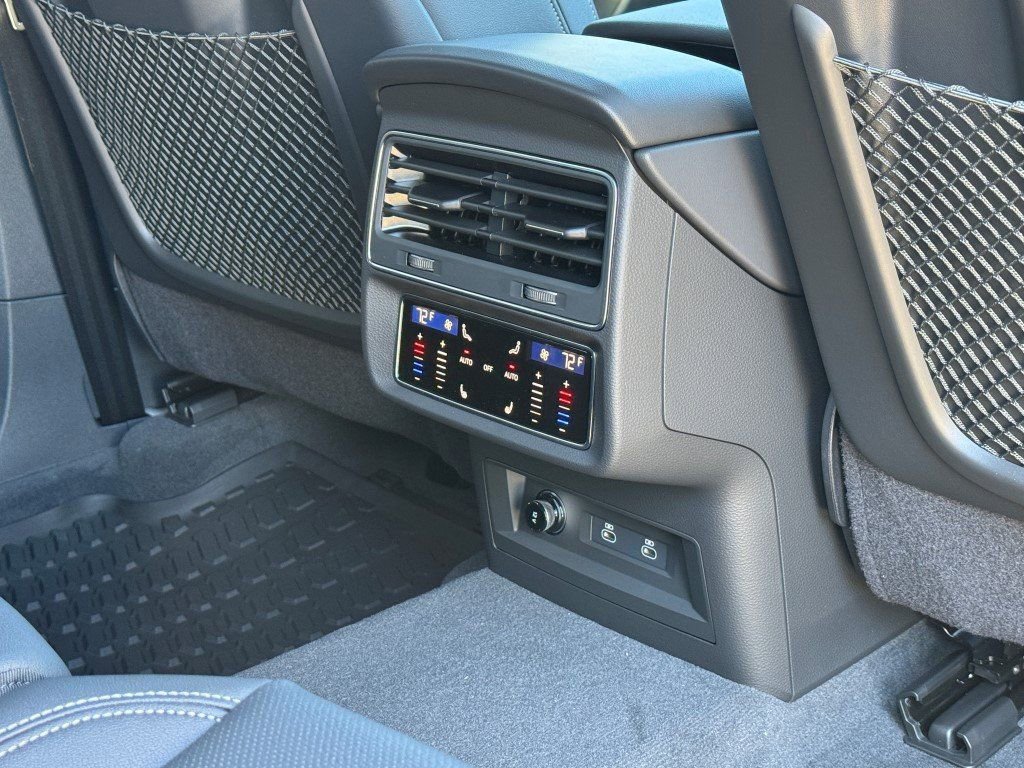 New 2026 Audi Q8 Premium Plus image 15
