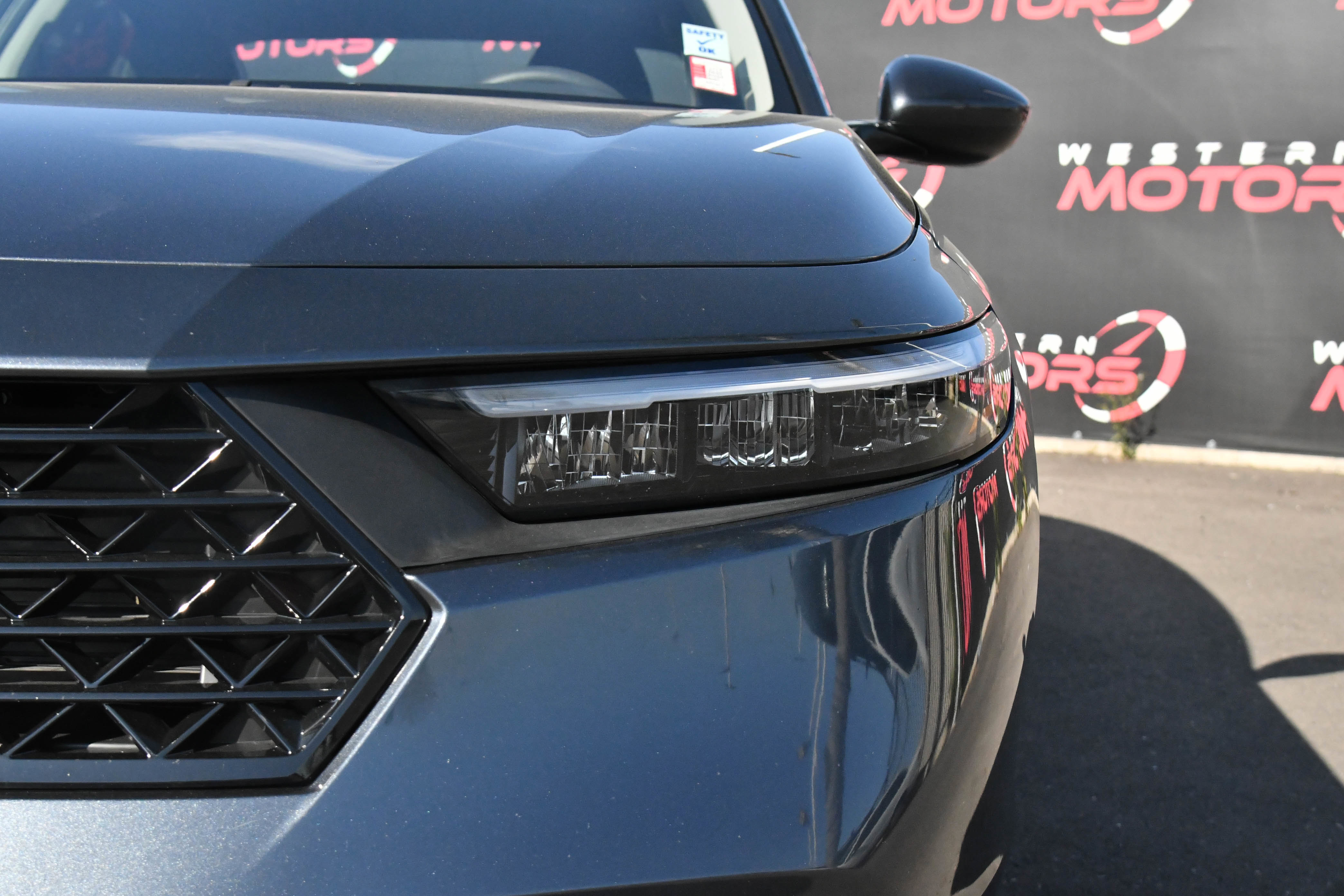 Used 2023 Honda Accord EX image 11