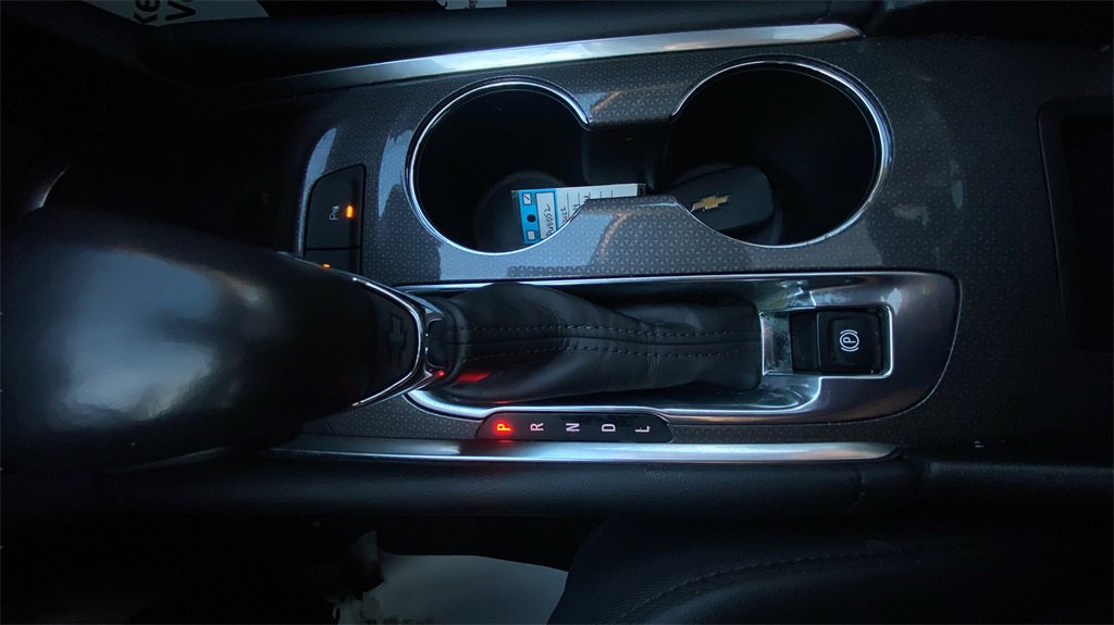 Used 2022 Chevrolet Malibu LT w/ Leather Package image 16