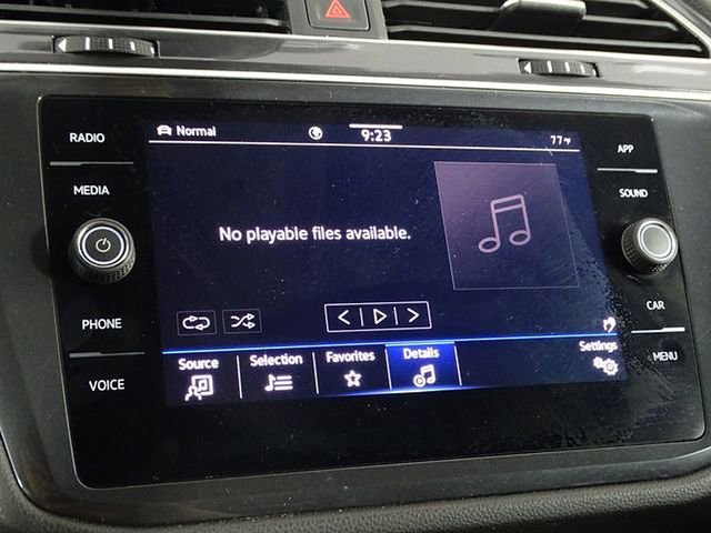 Used 2024 Volkswagen Tiguan SE image 32