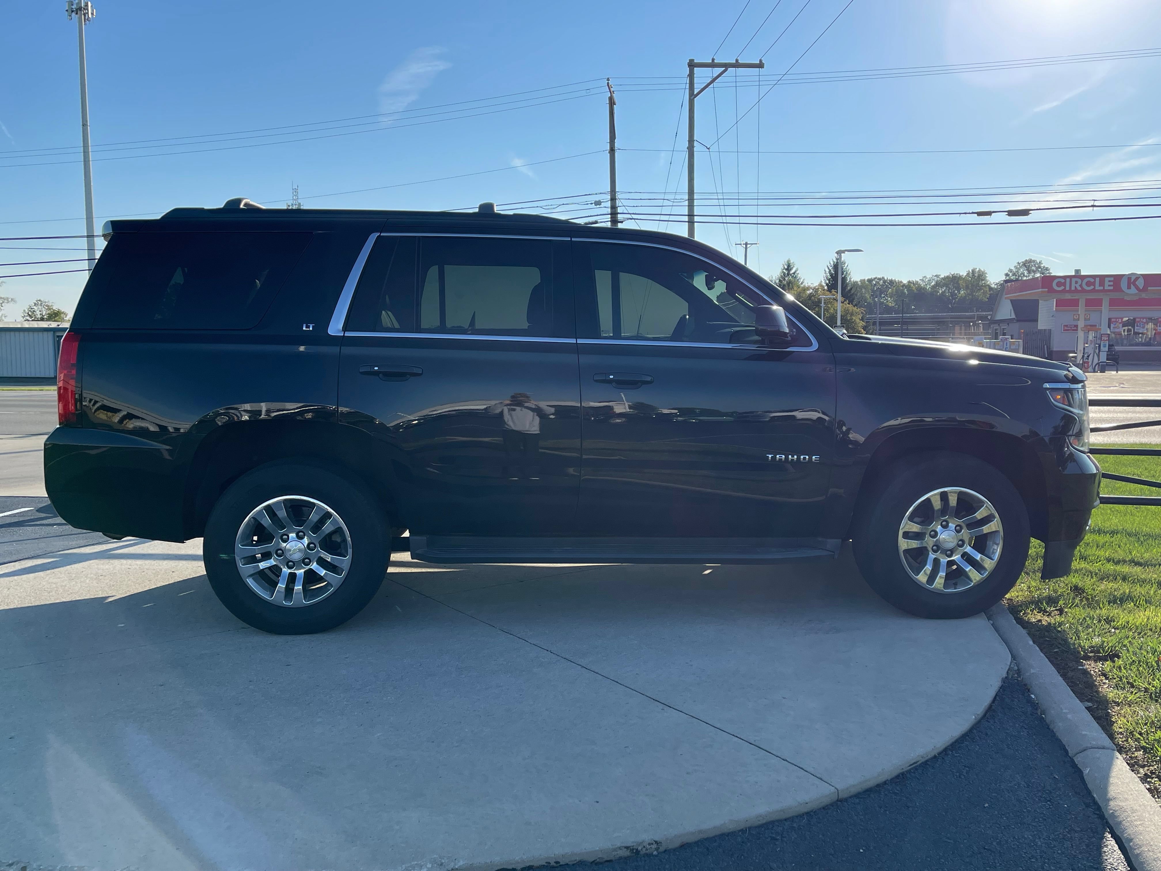 Used 2016 Chevrolet Tahoe LT w/ Luxury Package AWD/4WD image 8