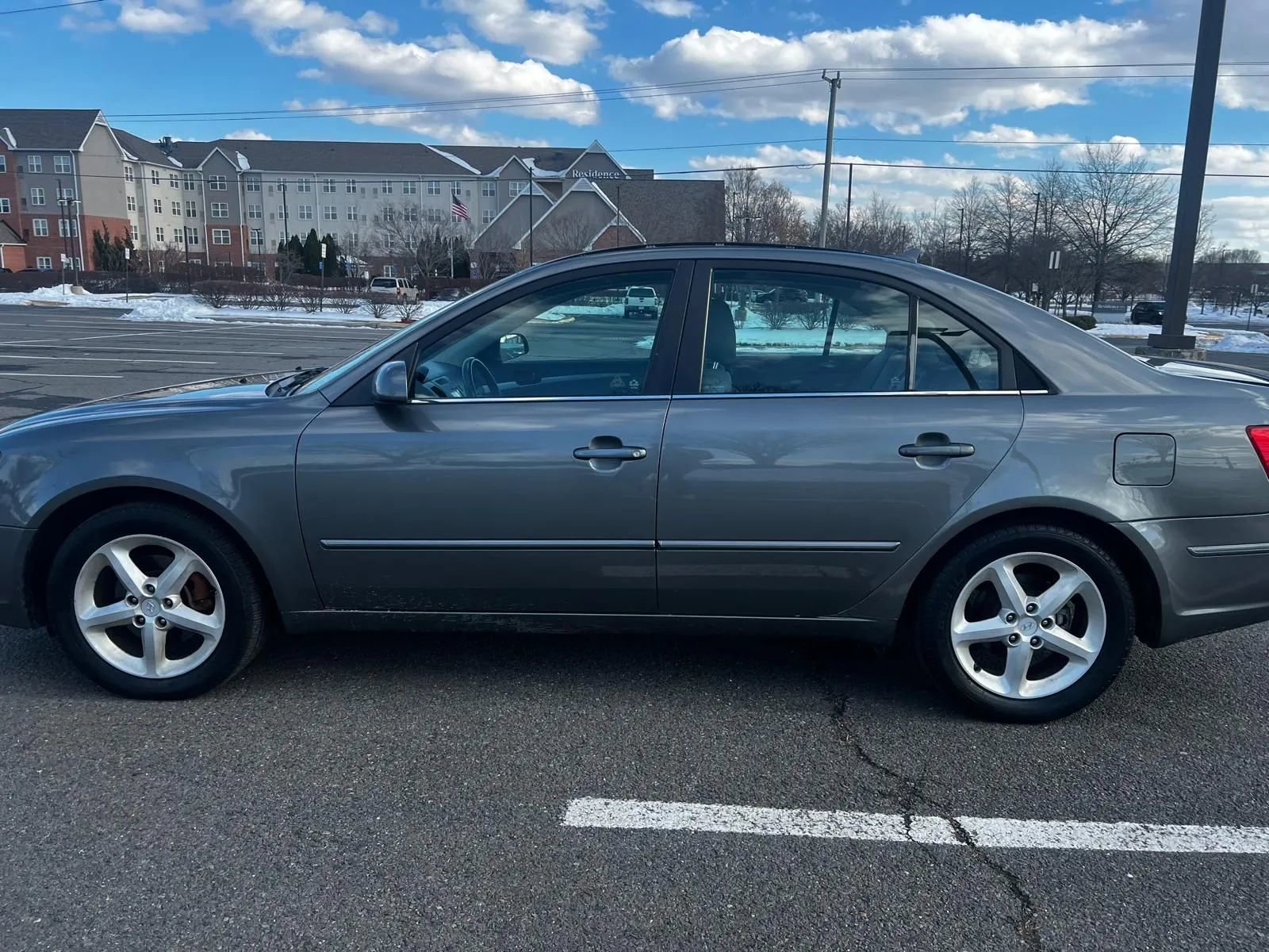 Used 2010 Hyundai Sonata SE image 7