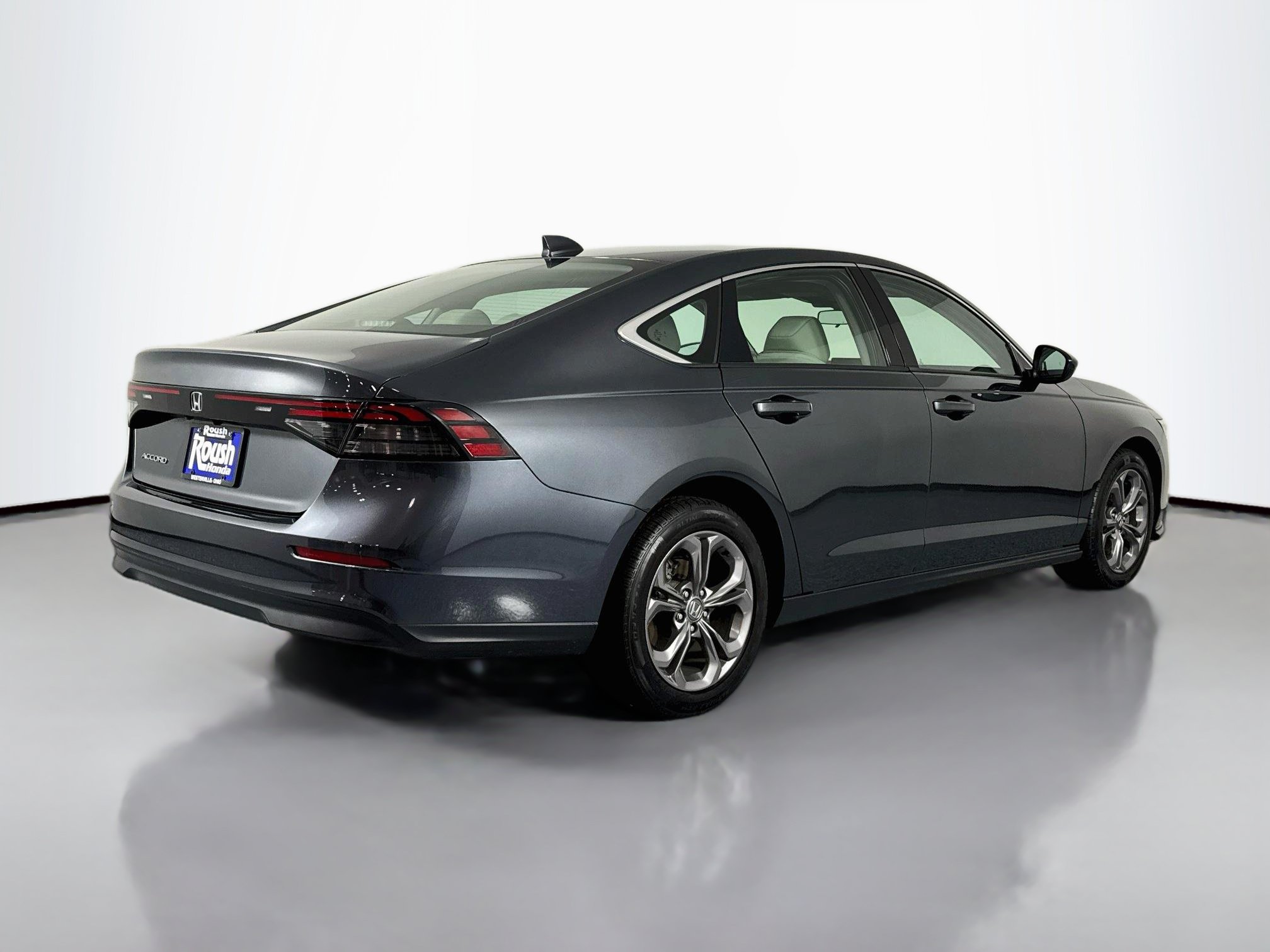 Certified 2024 Honda Accord EX image 5