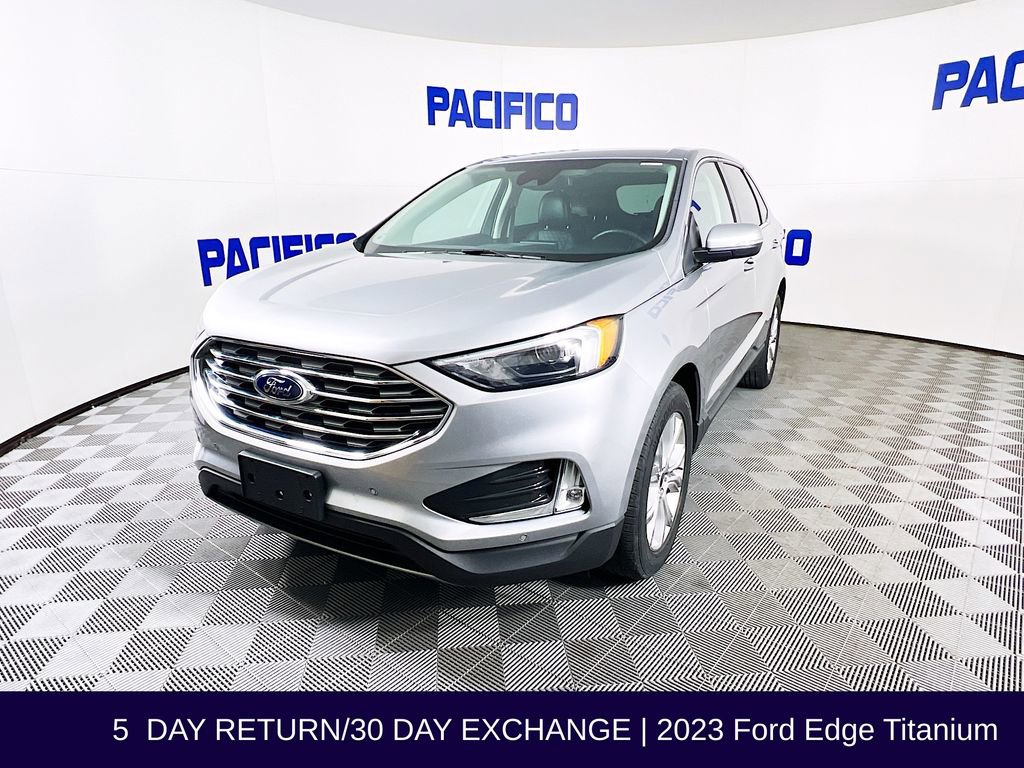 Used 2023 Ford Edge Titanium image 4