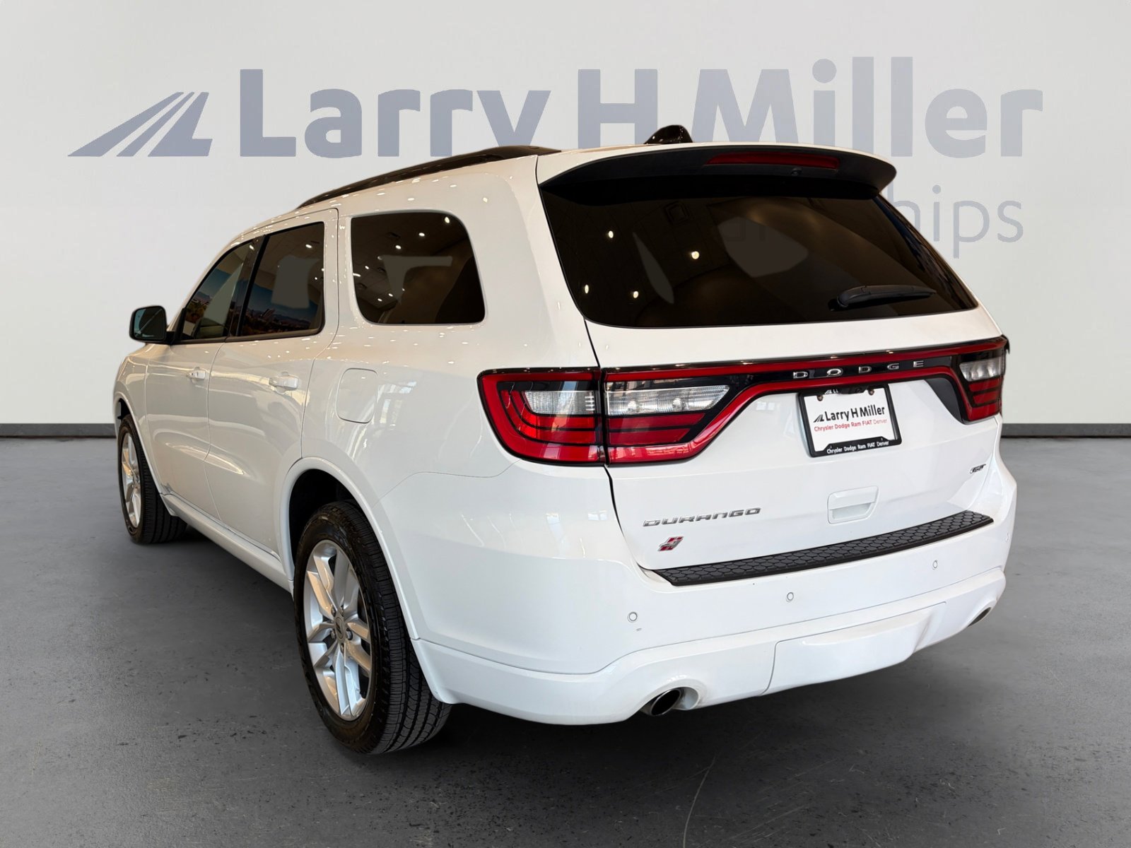 Used 2024 Dodge Durango GT image 3
