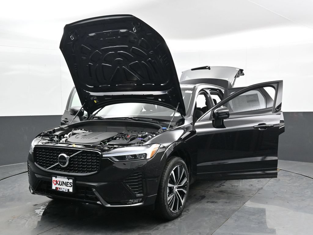Used 2025 Volvo XC60 B5 Plus w/ Protection Package Premier AWD/4WD image 56