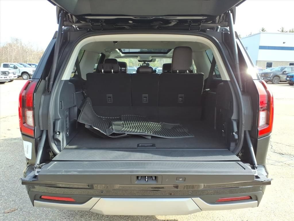 New 2026 Ford Expedition Max Platinum w/ Platinum Ultimate Package AWD/4WD image 14