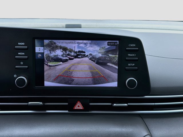 Certified 2025 Hyundai Elantra SE FWD image 13