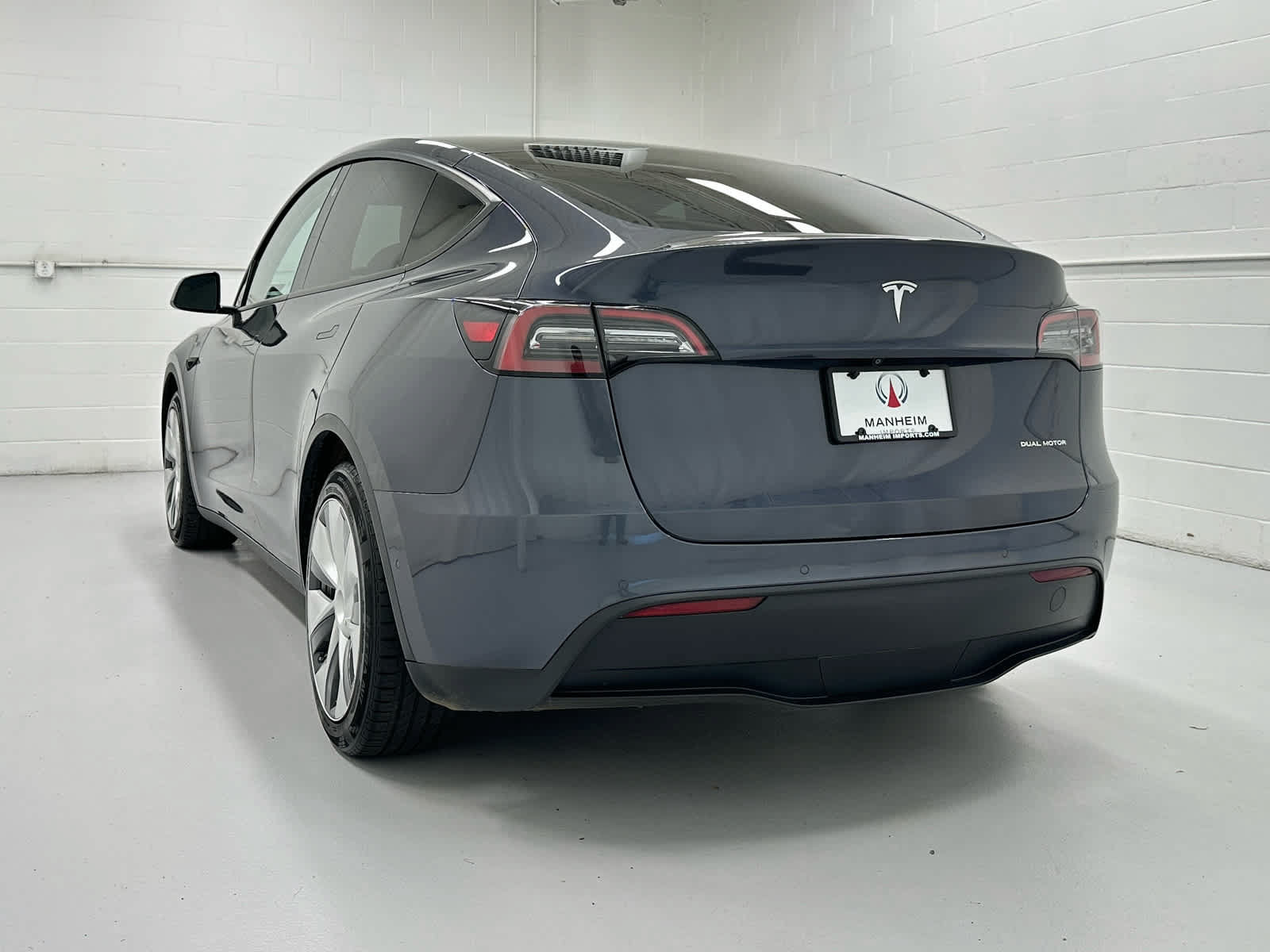 Used 2021 Tesla Model Y Long Range AWD/4WD image 8
