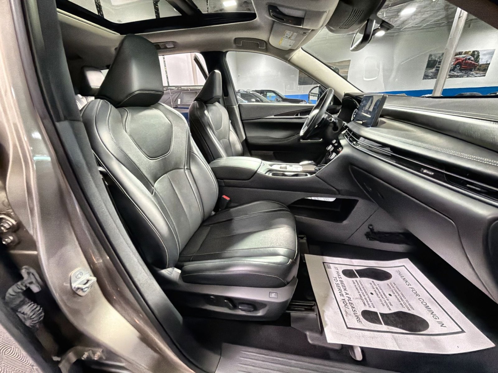 Used 2022 INFINITI QX60 Sensory w/ Cargo Package image 33