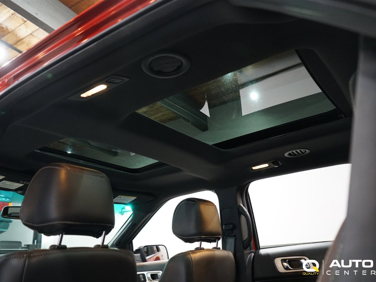 Used 2015 Ford Explorer Sport image 29