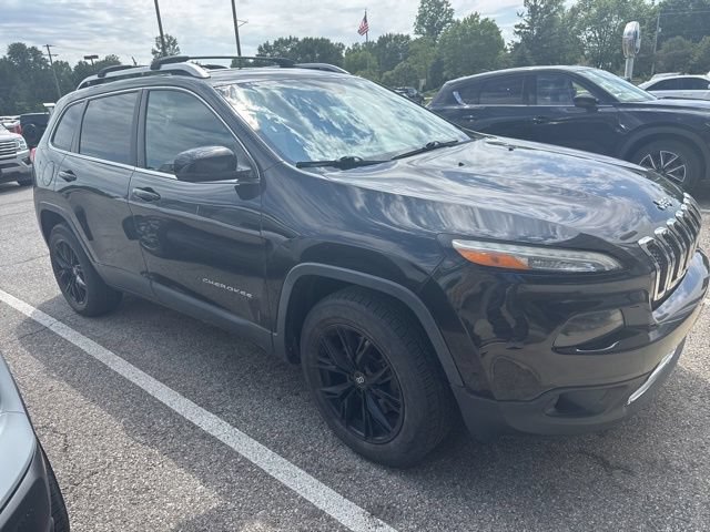 Used 2014 Jeep Cherokee Limited w/ Luxury Group AWD/4WD image 2